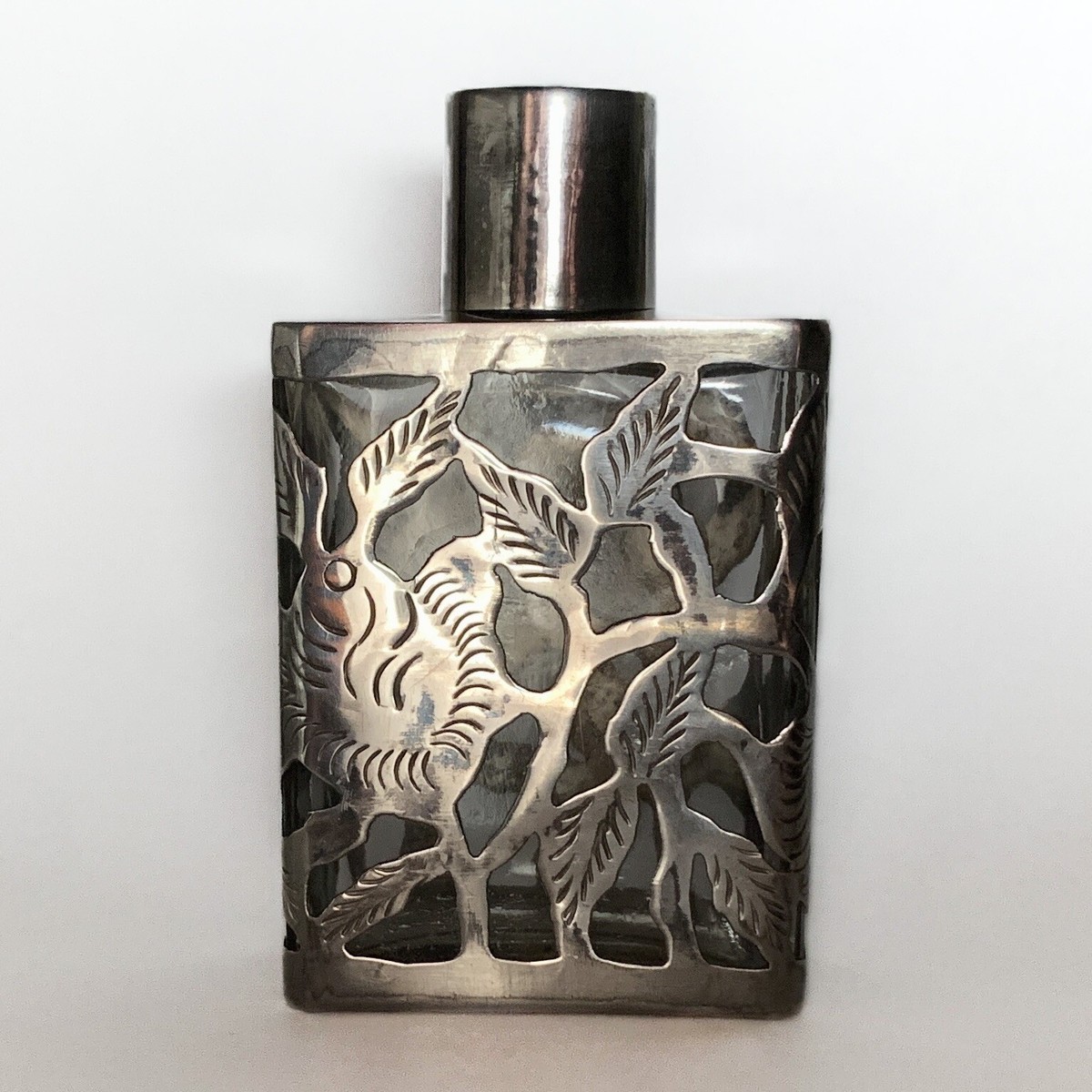 香水瓶　アトマイザー　彫金　SILVER　perfume bottle　ツキ10 香水瓶 アトマイザー 彫金 SILVER perfume bottle ツキ10