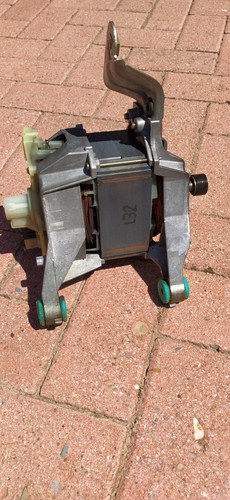 Motor Aus Miele Waschmaschine W833 - Bild 3 von 3