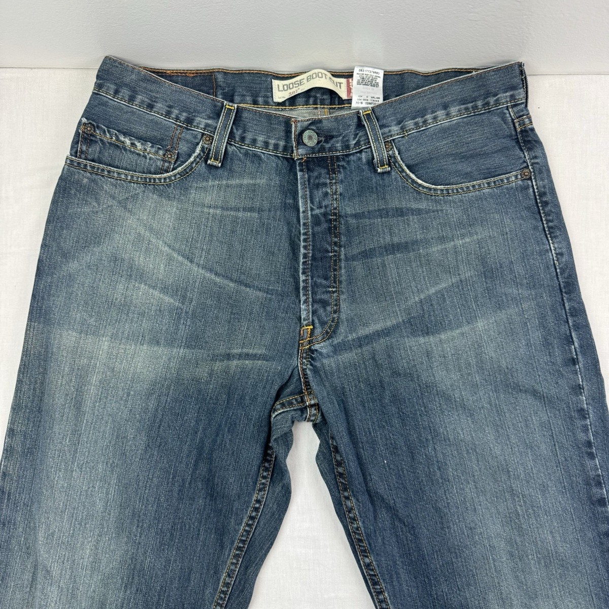 Vintage Levis 567 Loose Bootcut Jeans Adult 34x34 Button Fly Baggy