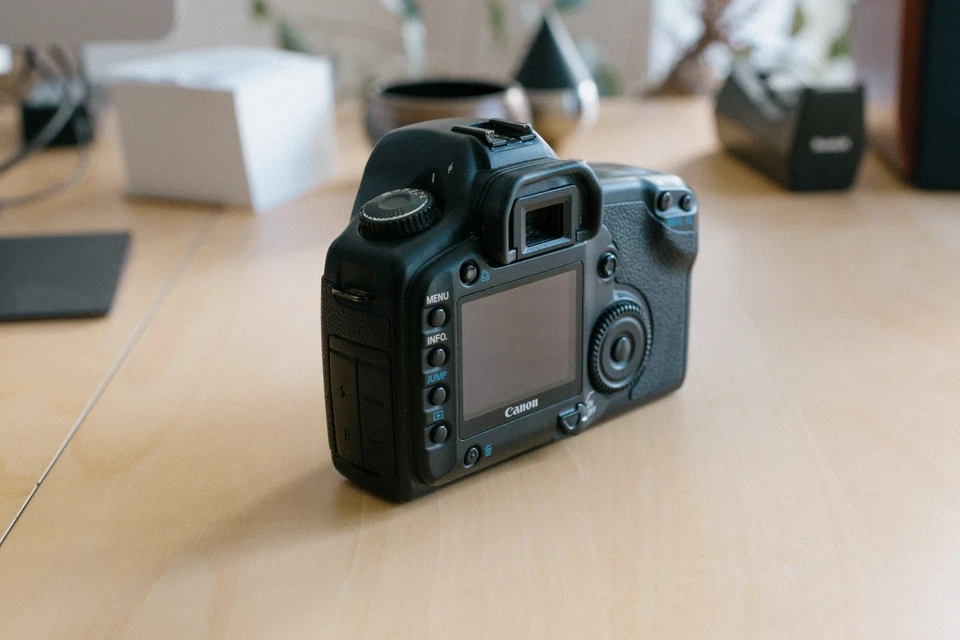 Canon EOS 5D (Mark I / Classic) (gebraucht, guter Zustand) - Bild 3 von 4