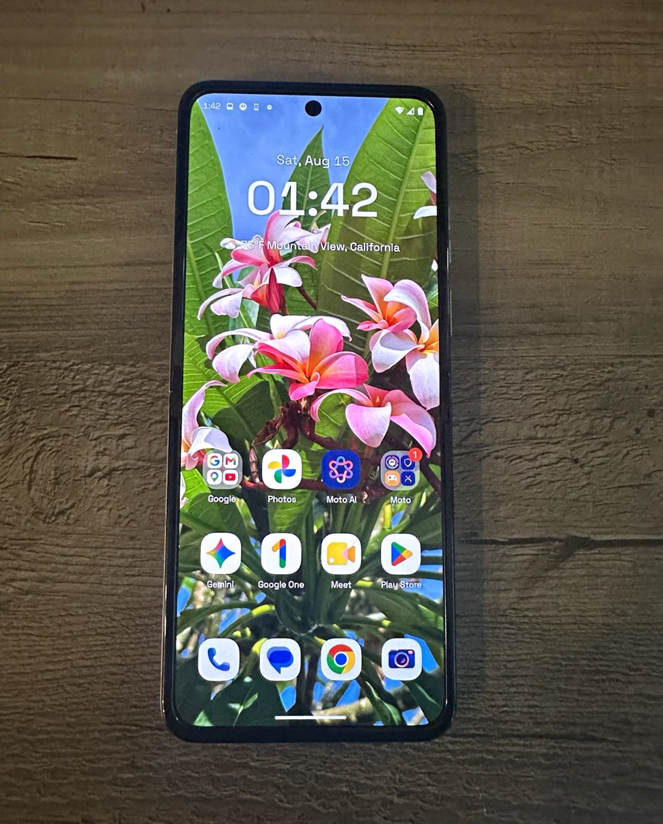 Motorola White Cell Phones & Smartphones for sale | eBay