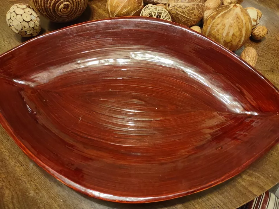 wood tray vintag pacific with extra dry vegetables like ornament , painted red - Image 2 of 4