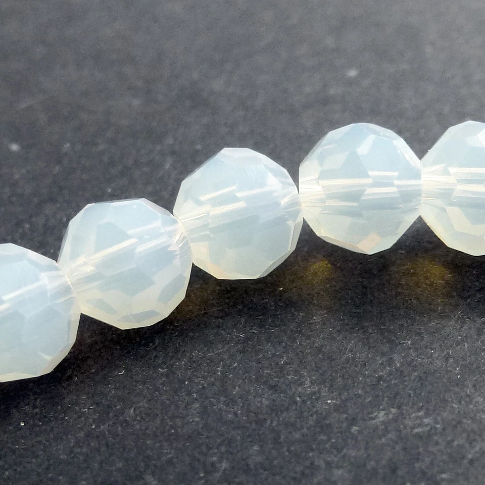 Glasperlen facettiert geschliffen 7 mm milchig opal 67 Perlen nenad-design R070 - Bild 1 von 4