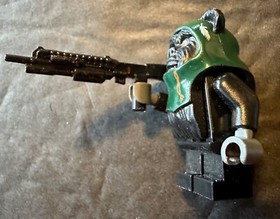LEGO ORIGINAL AUTHENTIC STAR WARS 7956 TOKKAT EWOK MINIFIGURE GREEN w/WEAPON