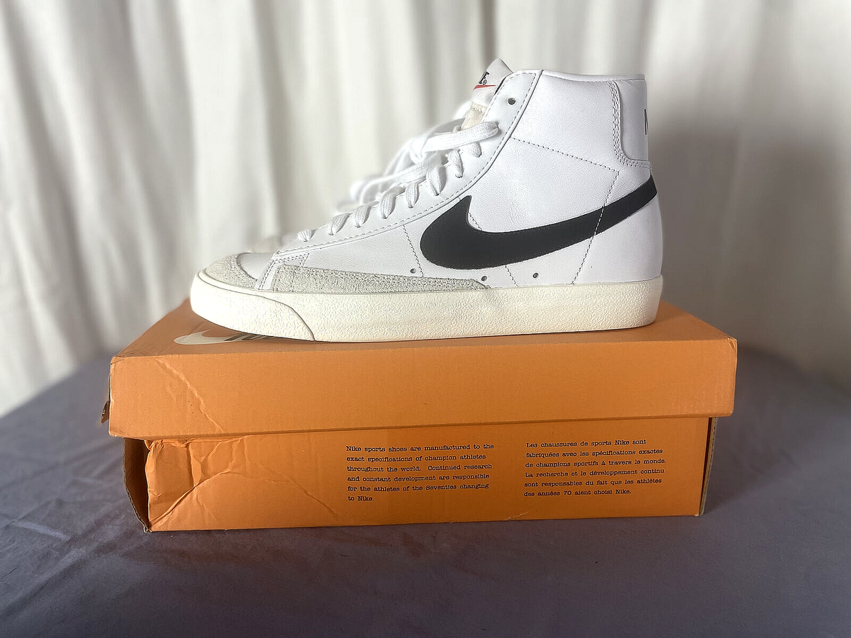 Nike Blazer Mid 77 Vintage White Black 2022, Size 9M / 10.5W Nike Blazer Mid 77 Vintage White Black 2022, Size 9M / 10.5W