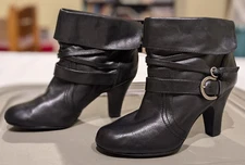 Coach and Four  Black Leather Boot w Buckles and  3.5" heel "Captain" 8.5 Medium