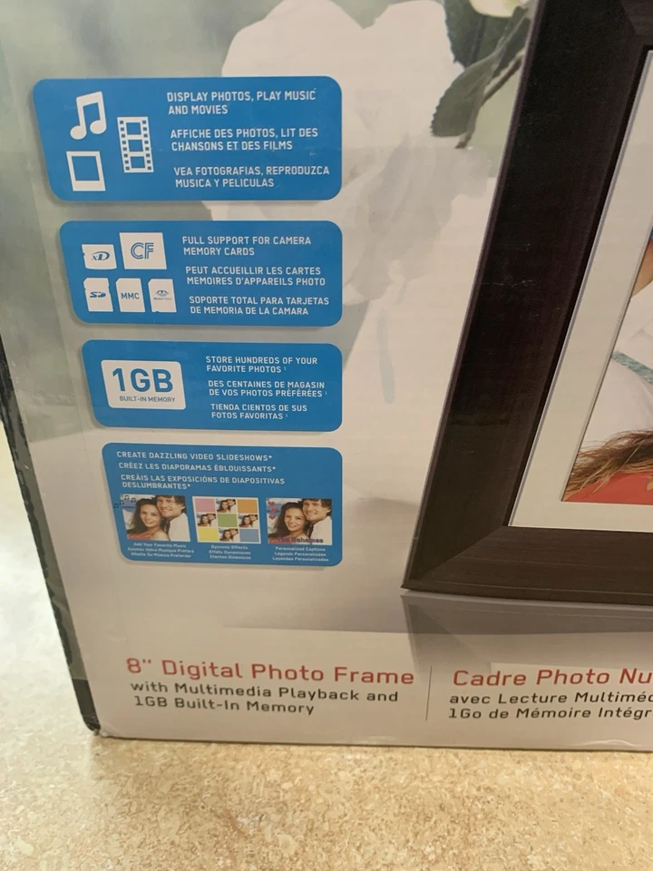 Coby 8 Digital Photo Frame DP852-1G with Multimedia Playback 1GB Memory - Image 3 of 4