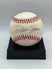 Pete Rose Autograph Baseball Great looking signature!!!