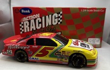 TERRY LABONTE 5 KELLOGGS CORN FLAKES 1998 MONTE CARLO BANK ACTION NASCAR 1:24