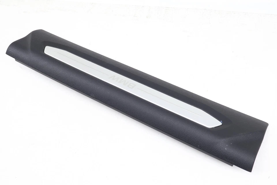 2020–2024 BMW 228I XDRIVE GRAN COUPE 2,0 л — передний ПОРОГ ДВЕРИ / потертости - Изображение 2 из 4