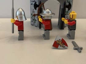 Lego Set 7948 Outpost Attack - Castle/Kingdoms- Knight- Lot Of 3