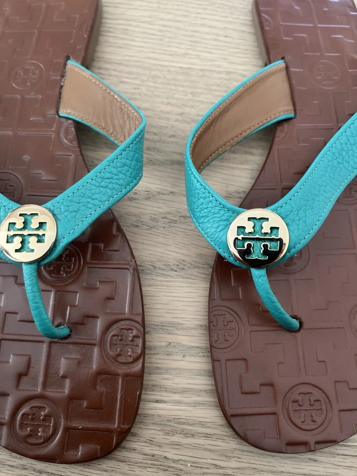 NUEVAS Sandalias de Tanga Planas Tory Burch Teal Thora, Para Mujer Talla 8 con Logo Foto 3 de 4