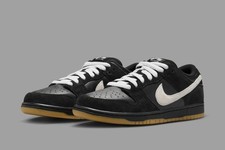 NIKE DUNK ブラック スニーカーフォグ Nike Dunk Low SB Black Gum for Sale | Authenticity Guaranteed | eBay