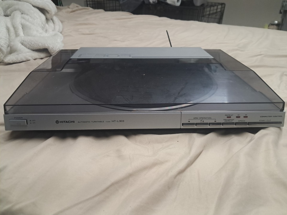 Vintage Hitachi HT-L303 Linear Tracker Fully Automatic Turntable