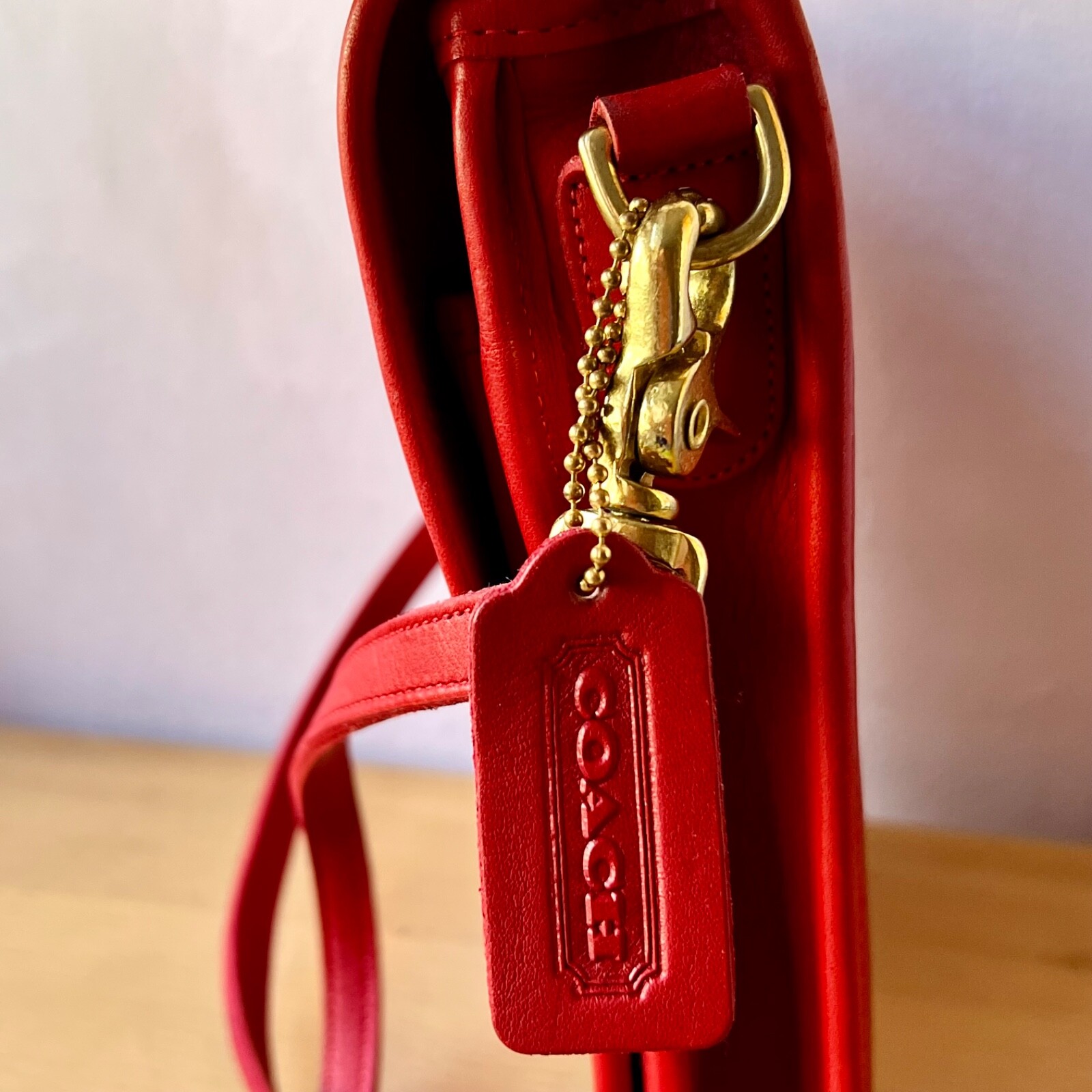 VINTAGE 1990’S COACH CHEERY RED LEATHER SHOULDER BAG IN GREAT PRELOVED CONDITION image 9
