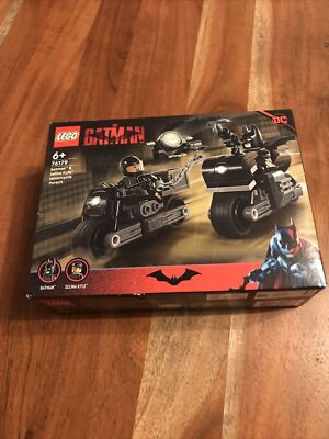 LEGO DC Comics Super Heroes: Batman & Selina Kyle Motorcycle Pursuit (76179)