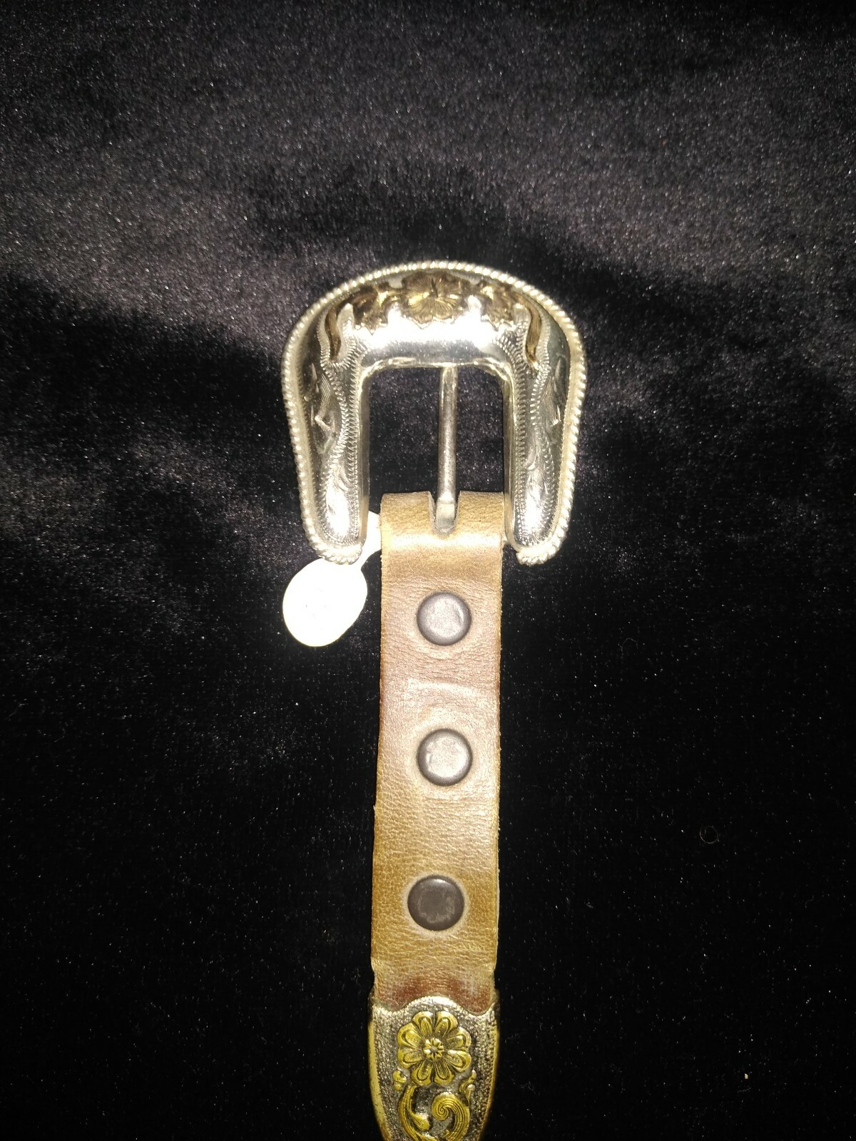Picture 1 of 8