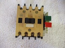 Allen Bradley Contactor 110/120V 50/60HZ  100-A18ND3  Ser C w/40767-800-1