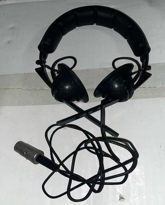 2 CASQUES POUR CONFERENCE OU AUTRES Beyerdynamic CONNECTEUR DIN 3 Pin - - Photo 1/2