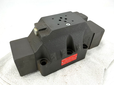 Argo Hytos RPEH4-253Y11/33-12060E1R51 Directional Control Valve 3-Pos 4-Way