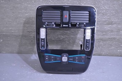 Leaf Early Year (ZE0) Genuine No Damage 2DIN Navigation Audio Panel Air Conditio
