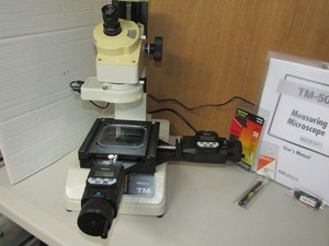 MITUTOYO TM-500 TOOLMAKERS MICROSCOPE 176-808A,2" Digital Mic's 164-162 2 pcs.