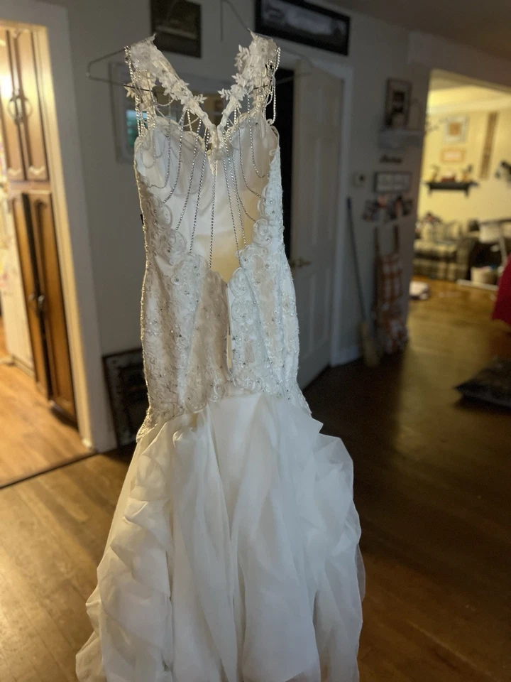 Vestido de novia Moonlight Mermaid Foto 3 de 4