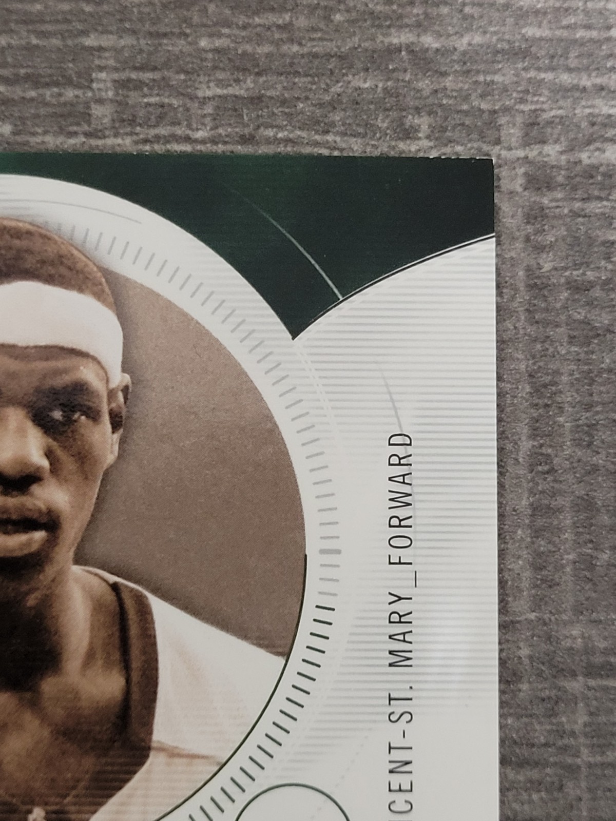 2010 Upper Deck SP Authentic Sign Of The Times LeBron James Auto St Vincent HS view 3