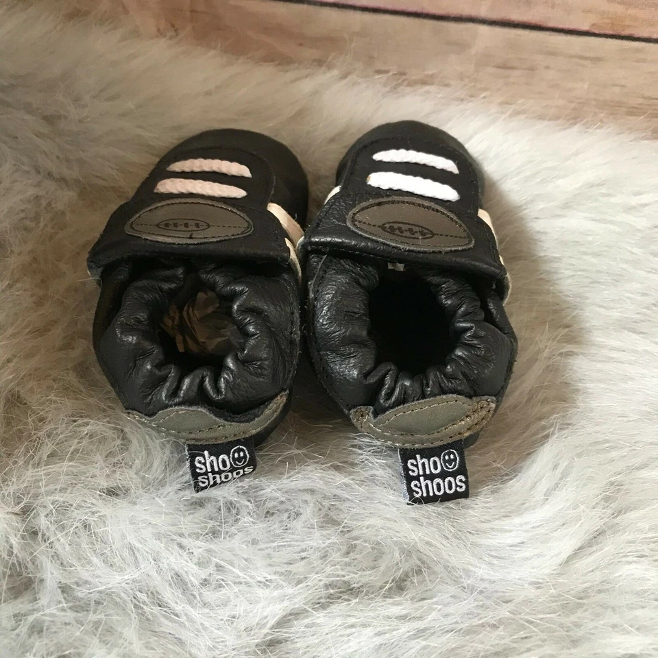 Shoo Shoos Niños Mocasines Talla 6-12 Mo Negro Blanco Fútbol Cuero Suela Suave Foto 2 de 4