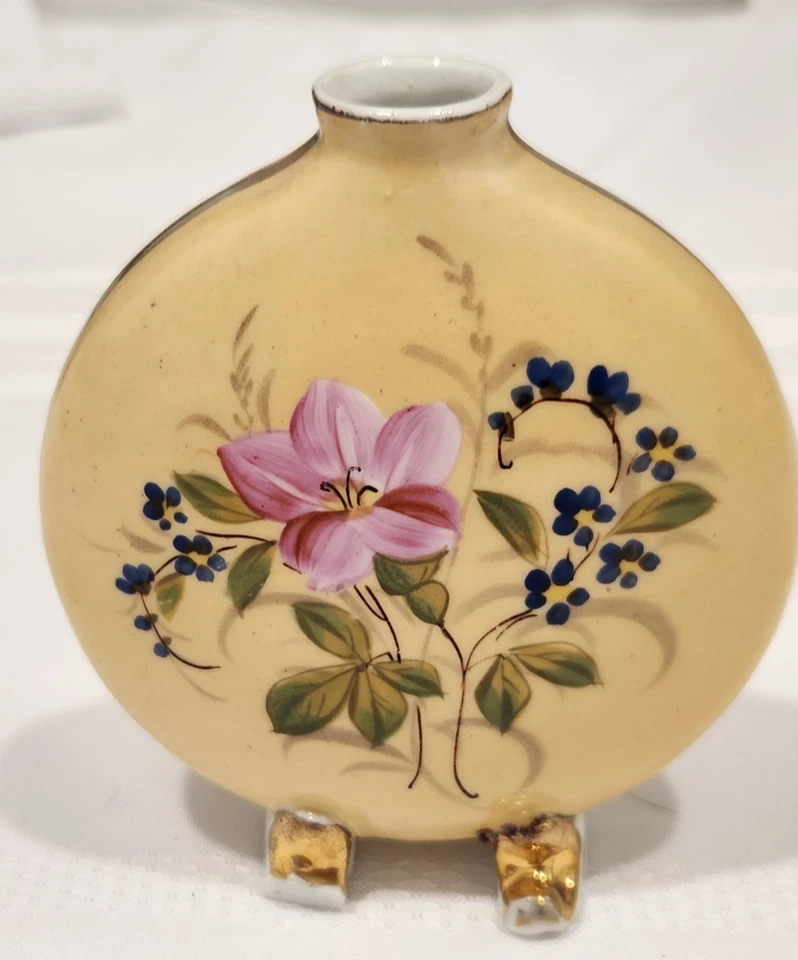 Jarrón de cerámica japonés Satsuma con patas 3778-17 base amarilla con flores de 5" de alto Foto 2 de 4