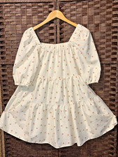 Baao Vintage Vanilla Dress Square Neck Puff Sleeves Daisy Print. Size 10-12 