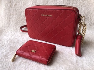 michael kors camera chain