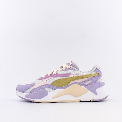 white pink and gold pumas