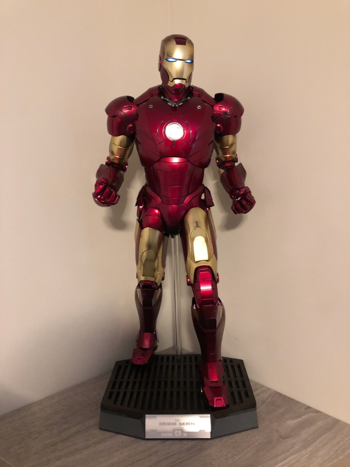 hot toys qs011