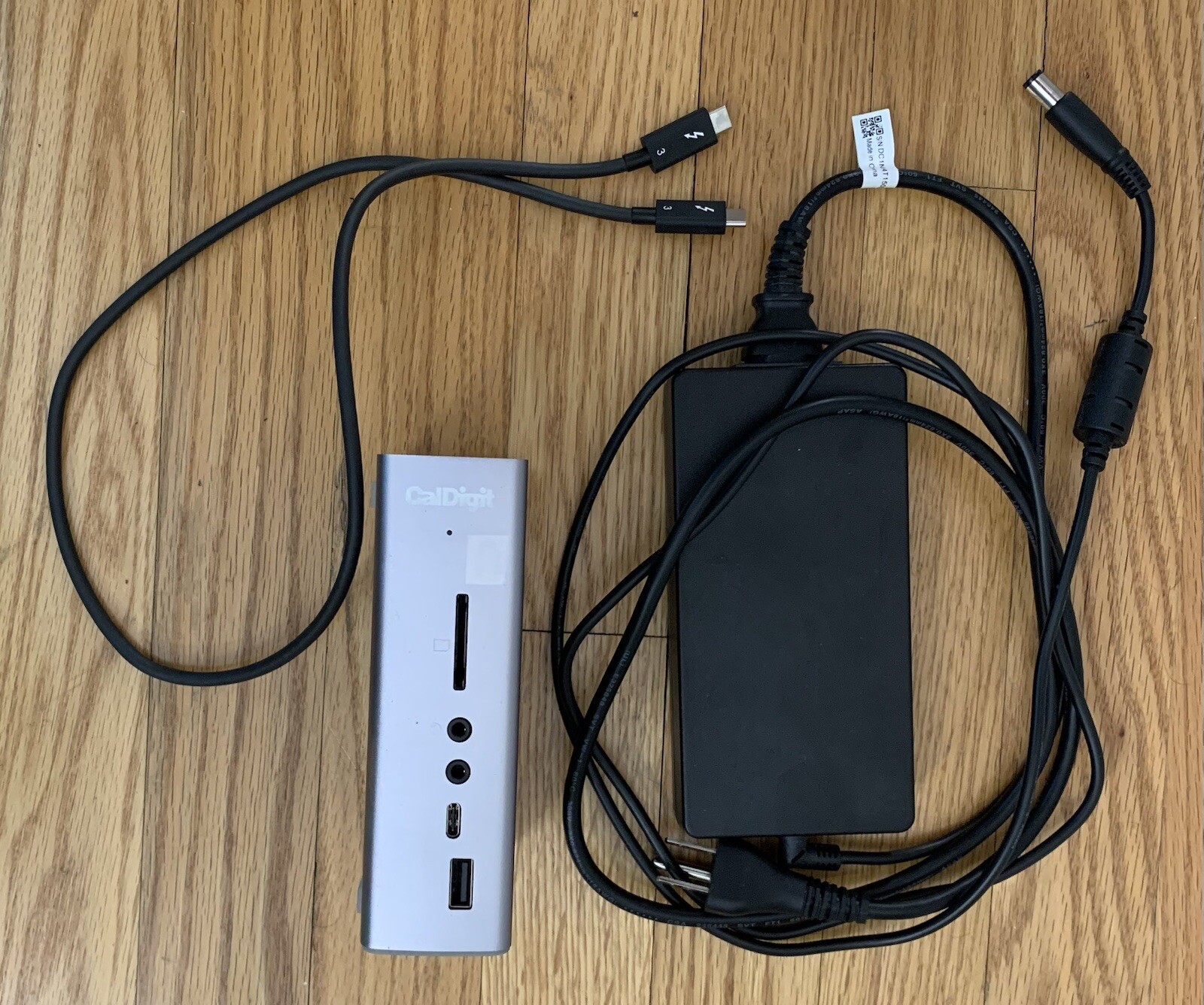   プレゼント: CalDigit から TS3 Plus Thunderbolt 3 ドックを獲得