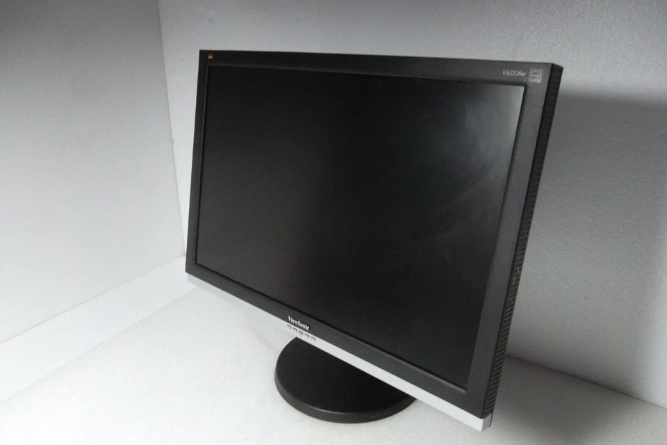 ViewSonic VA2226W 22" Widescreen LCD Monitor DVI VGA 1680x1050 Tiltable VS11803 - Image 4 of 4