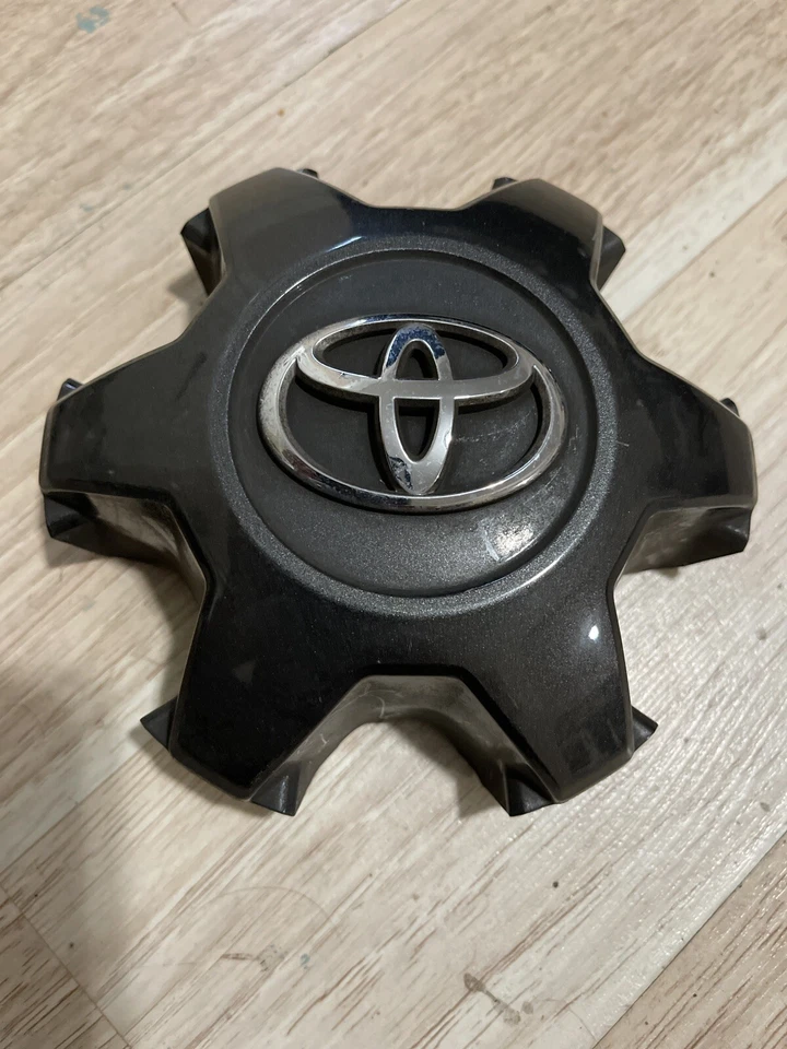 Toyota Tacoma TRD 2016-2021 todo terreno # 75189 tapa central de rueda de aluminio de 16" PIKO Foto 3 de 3