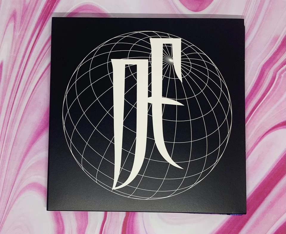 Super Junior D&E Bad Blood 4th Mini Album with Poster, Sticker Sheet Foto 3 de 4