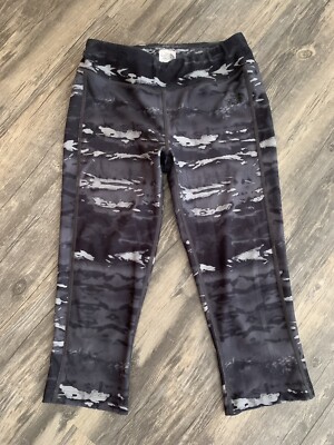 The North Face Women s Size Small S Black Gray Print Crop Leggings