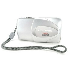 Olympus Camedia D-560 Zoom 3.2MP Digital Camera For Parts