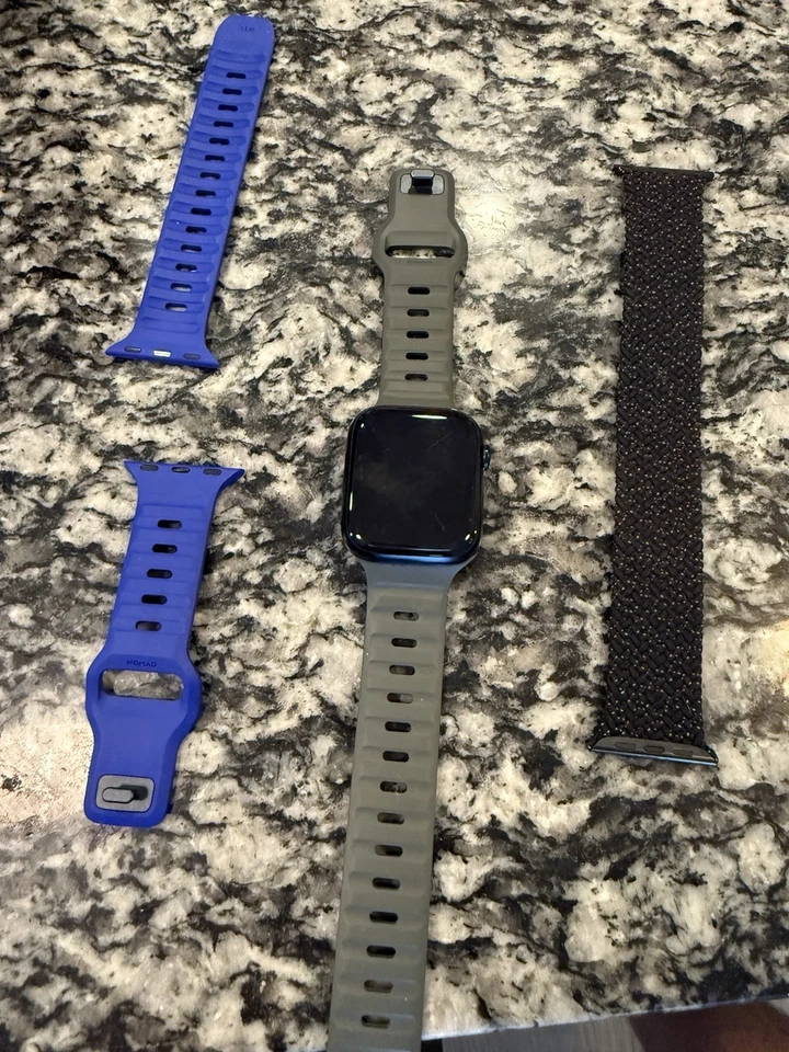 Apple Watch Series 9 - Image 4 of 4