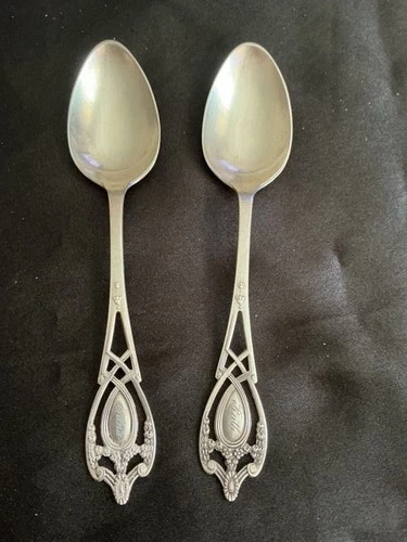 Two Antique Sterling Silver Monticello Teaspoons by Lunt Teaspoons 20 Gr. each