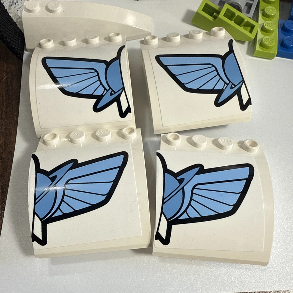 LEGO Toy Story: Buzz's Star Command Spaceship (7593) INCOMPLETE See Pictures - Image 2 of 4