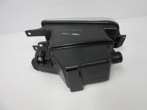 AUDI 100 C4 1990-1994 PARACHOQUES DELANTERO CONDUCTORES LUZ ANTINIEBLA LATERAL OEM CALIDAD DEPO PARTE - Imagen 6 de 9