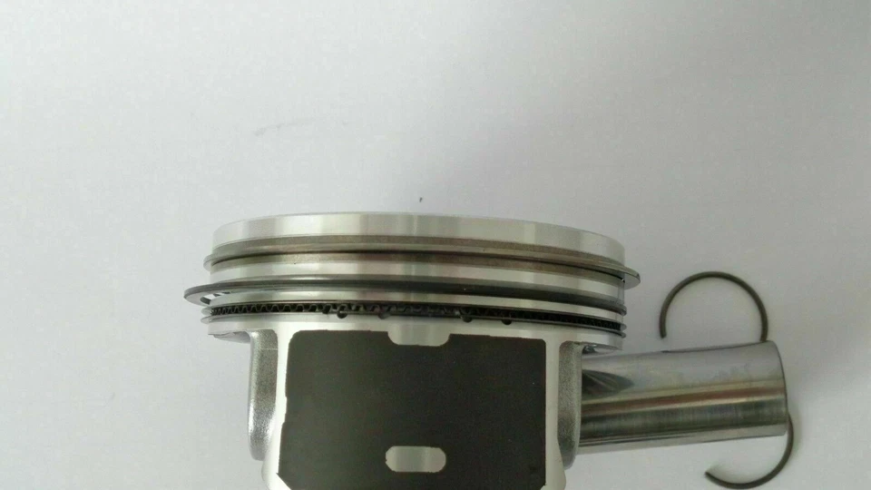 4x Kolben TSI VW Audi Seat Skoda 2.0 TFSI Kolben 82,51 Ø 21mm 06H107065AB CDN - Bild 3 von 3