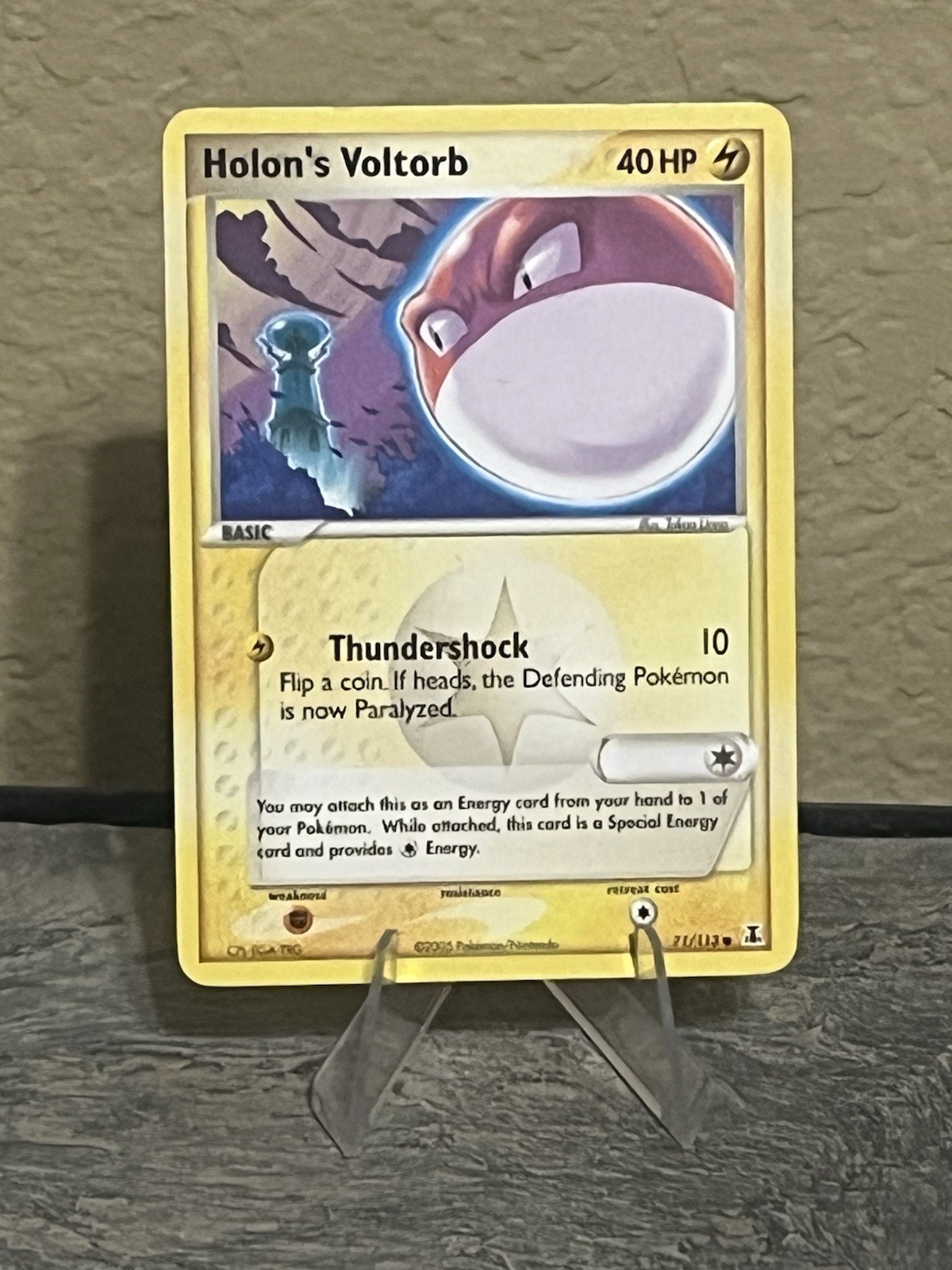 Holon’s Voltorb 71/113 2005 Pokemon TCG EX Delta Species Regular MP/HP