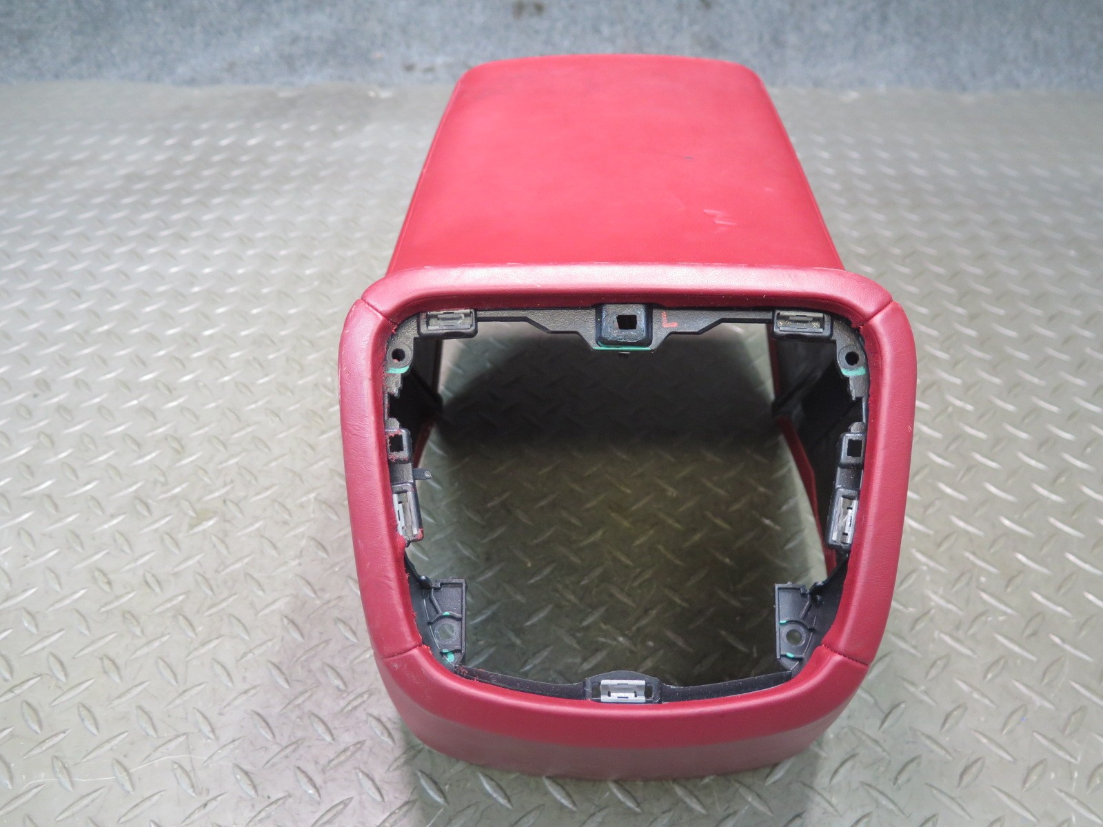 2017-2020 MASERATI LEVANTE M161 REAR CENTER CONSOLE TRIM COVER PANEL