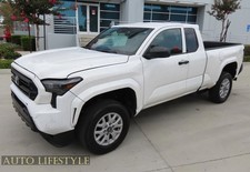 2025 Toyota Tacoma SR