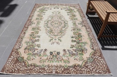 5,5x9,4 ft Turkish Rug, Vintage Large Rug, Brown Green Polka dot Rug