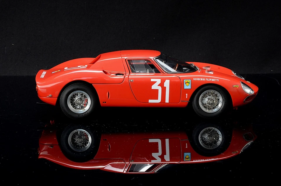 Ferrari 250 LM RHD #31 Winner 1964 Monza N. Vaccarella  in 1:18 scale by CMC - Image 3 of 4